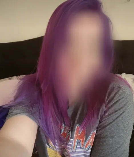 Amina, 32