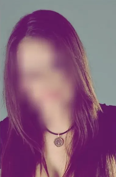 Andrea, 31