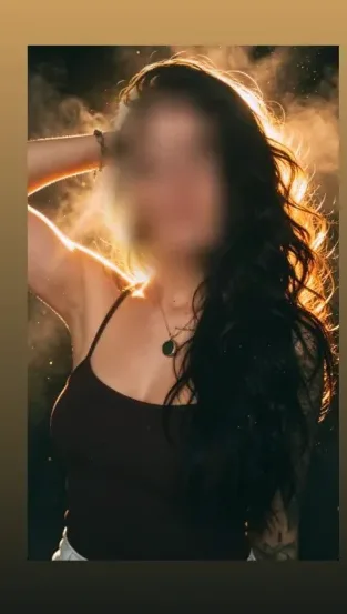 Antonia, 37