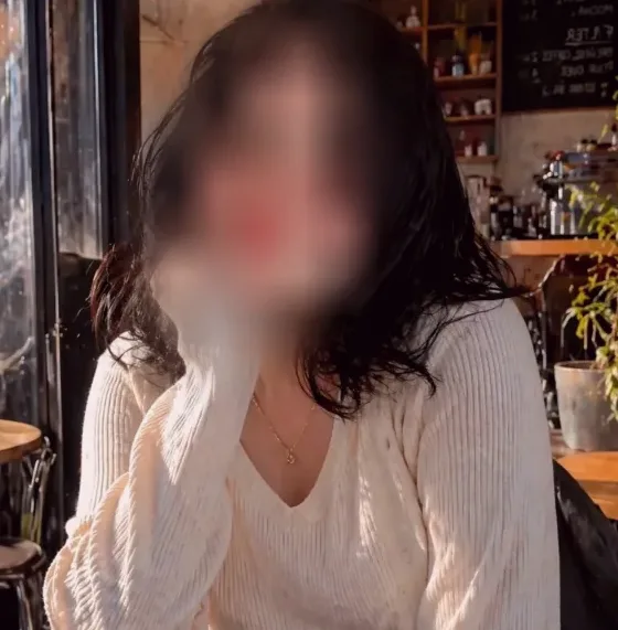 Antonia, 25