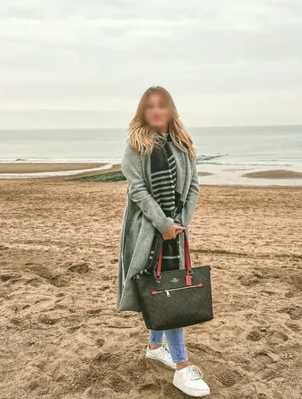 Clara, 31