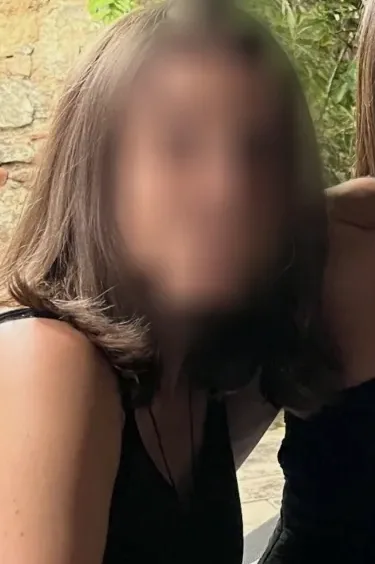 Emily, 33