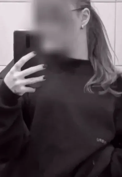 Franziska, 19
