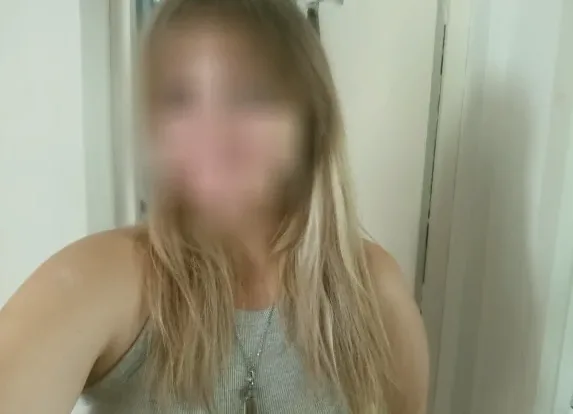Hannah, 20
