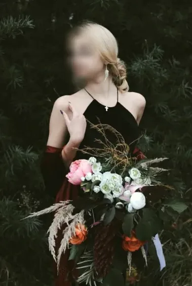 Karin, 26