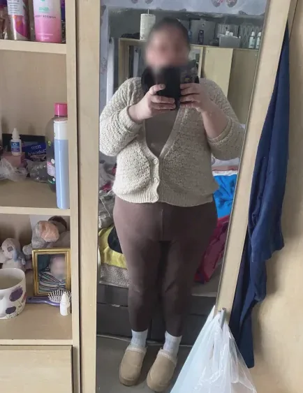 Kathrin, 39