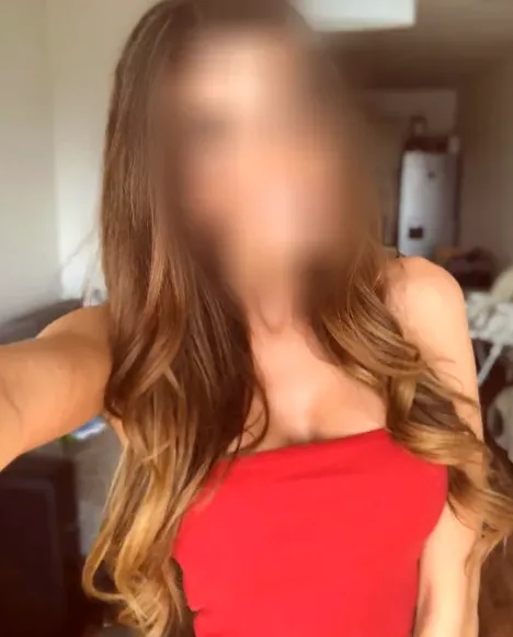 Selina, 35