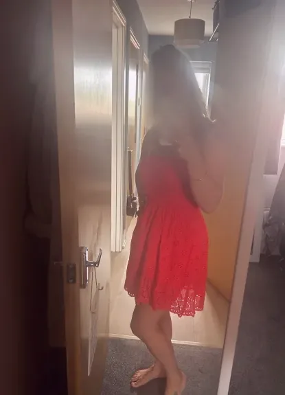 Selina, 34