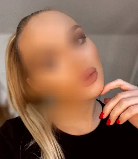 Viktoria, 31